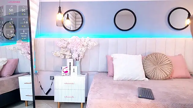 Grace Williams  online show from March 30, 2026, 8:21 pm