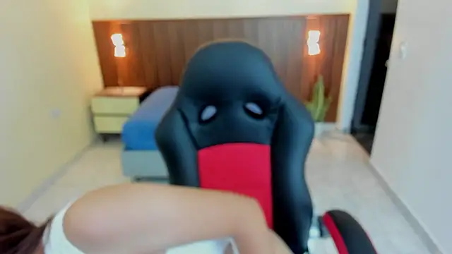 CLARA WARD1 online show from March 19, 2026, 7:25 pm