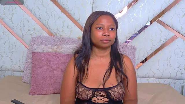 Snapshot of Lucero-Collins chatting on March 4, 2026, 9:33 pm Lucero-Collins online show from March 4, 2026, 9:33 pm