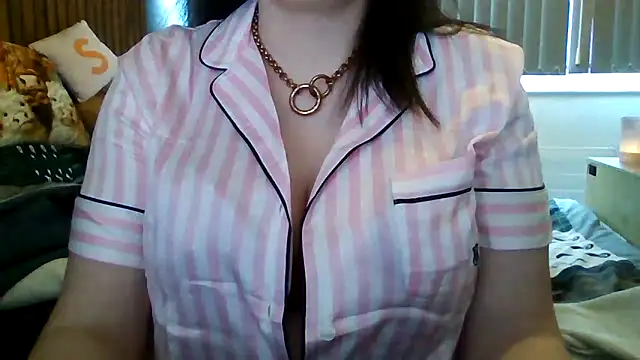 StaceyXOXO online show from February 27, 2026, 2:28 pm