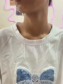 Zoiii   online show from March 31, 2026, 1:46 pm