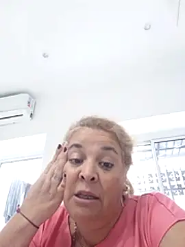 Snapshot of momismilf544 chatting on May 6, 2026, 7:51 pm momismilf544 online show from May 6, 2026, 7:51 pm