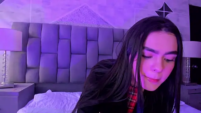 MeganMonroe1 online show from March 4, 2026, 8:38 pm