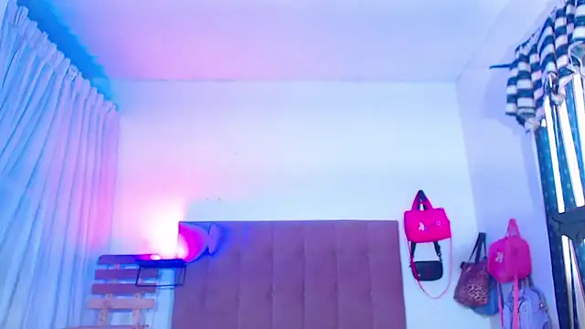 Snapshot of sexysgirl23cm chatting on May 4, 2026, 7:28 pm sexysgirl23cm online show from May 4, 2026, 7:28 pm