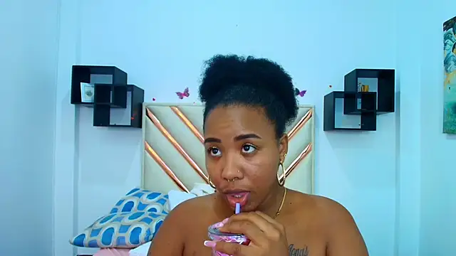 Pamela Cortezz online show from April 11, 2026, 7:45 am