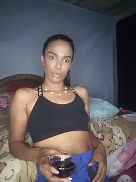 Snapshot of FlorSalvaje_ chatting on March 25, 2026, 12:44 am FlorSalvaje online show from March 25, 2026, 12:44 am