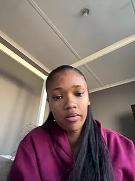 Snapshot of SweetBeauty4you chatting on July 13, 2026, 11:53 am SweetBeauty4you online show from July 13, 2026, 11:53 am
