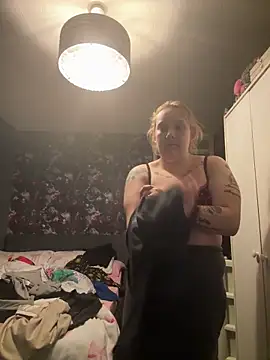 SassieBlondie online show from March 5, 2026, 12:29 am