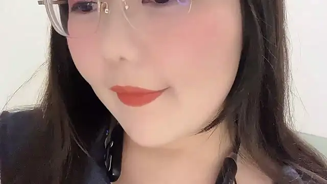 Snapshot of Susu-36E chatting on April 21, 2026, 10:33 am Susu-36E online show from April 21, 2026, 10:33 am