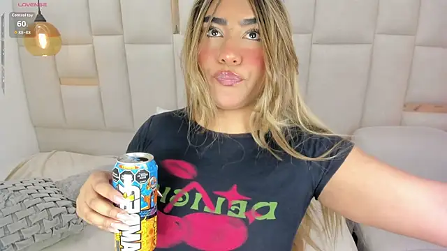 angueljonnes online show from April 8, 2026, 4:36 am