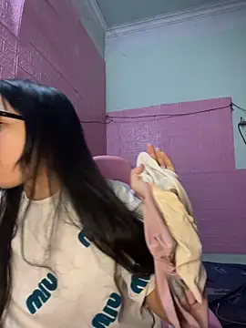 Leeeeiu online show from March 15, 2026, 3:08 pm