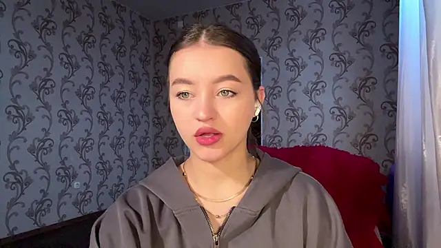 KarineDampy online show from March 4, 2026, 6:10 am