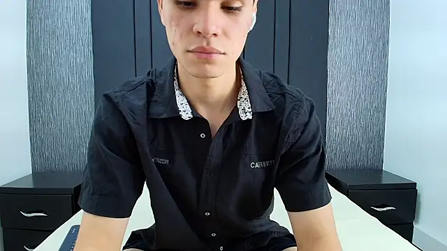 ZANE EVANS online show from March 31, 2026, 1:02 pm