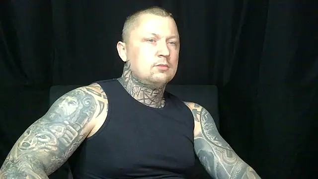 Snapshot of devilWithTats chatting on May 17, 2026, 8:47 am devilWithTats online show from May 17, 2026, 8:47 am