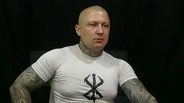 Snapshot of devilWithTats chatting on May 25, 2026, 7:29 am devilWithTats online show from May 25, 2026, 7:29 am