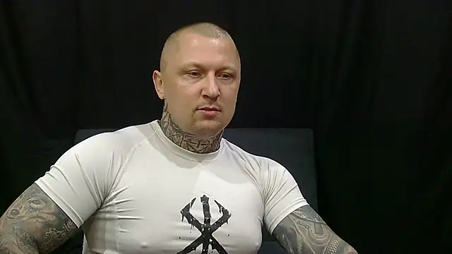 Snapshot of devilWithTats chatting on May 28, 2026, 2:34 pm devilWithTats online show from May 28, 2026, 2:34 pm