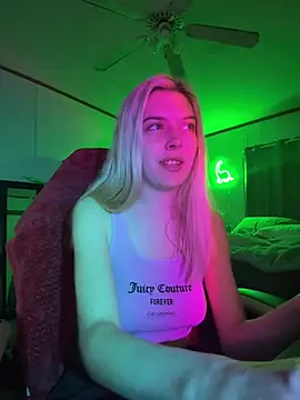 Rainsworld420 online show from May 2, 2026, 2:39 am