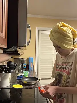 Snapshot of Rainsworld420 chatting on March 4, 2026, 1:24 am Rainsworld420 online show from March 4, 2026, 1:24 am