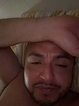 Snapshot of alexandeerr1986 chatting on May 26, 2026, 7:39 am alexandeerr1986 online show from May 26, 2026, 7:39 am