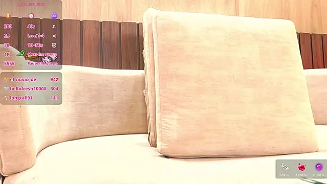 EsmeraldaGracee online show from April 18, 2026, 8:42 pm