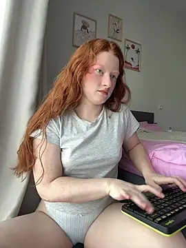 gingerlatte online show from May 12, 2026, 9:04 am