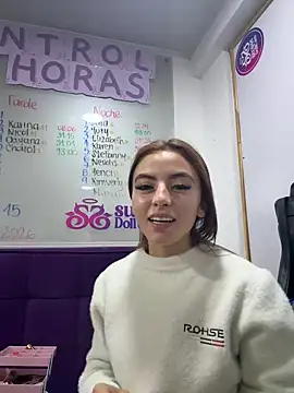   Nahomy online show from March 17, 2026, 11:57 am