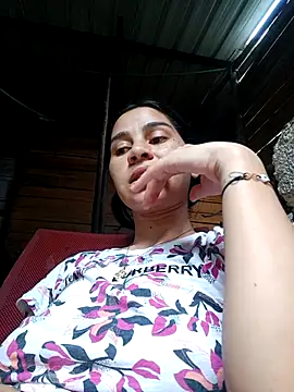 Snapshot of Sophia_Noah chatting on March 2, 2026, 10:06 pm Sophia Noah online show from March 2, 2026, 10:06 pm