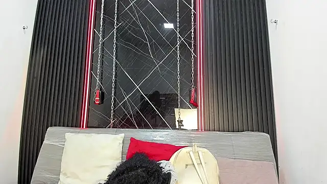 Megan Duskk online show from April 19, 2026, 11:33 am