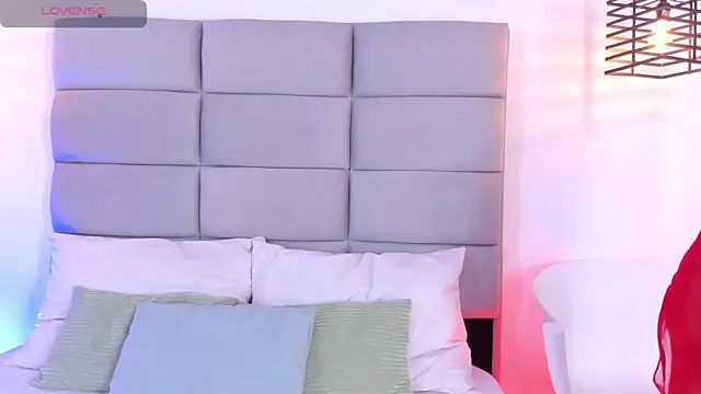 SensuallJenn online show from March 18, 2026, 8:10 pm