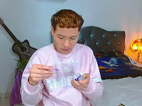  Santi2 online show from April 20, 2026, 8:17 am