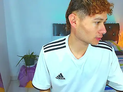  Santi2 online show from March 21, 2026, 2:46 am