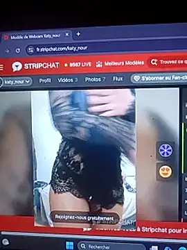 Snapshot of sexydz213 chatting on May 12, 2026, 2:08 am sexydz213 online show from May 12, 2026, 2:08 am