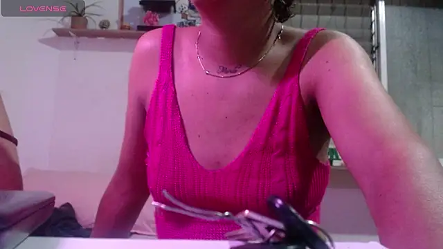 Snapshot of Kary_Blush chatting on March 2, 2026, 11:44 pm Kary Blush online show from March 2, 2026, 11:44 pm