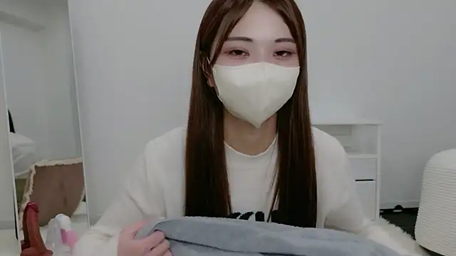 Snapshot of marinachan_v chatting on March 8, 2026, 8:50 am marinachan v online show from March 8, 2026, 8:50 am