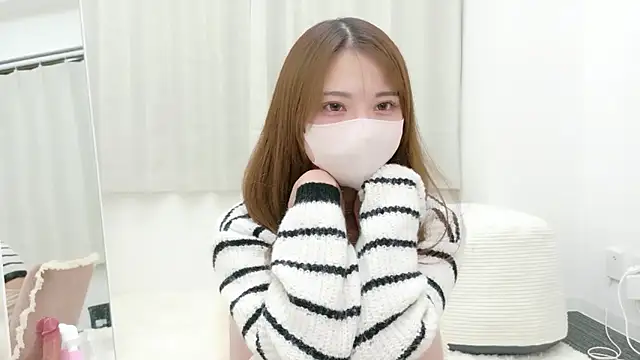 Snapshot of marinachan_v chatting on March 21, 2026, 2:21 pm marinachan v online show from March 21, 2026, 2:21 pm