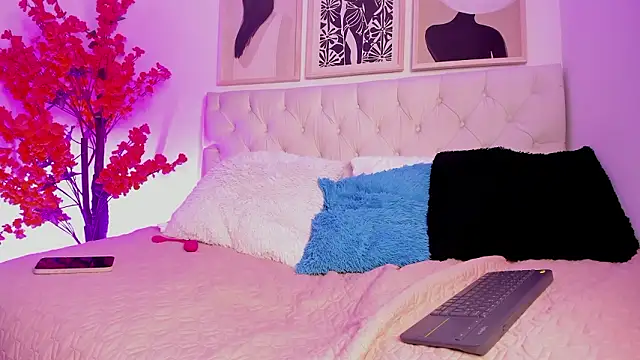 Liz Hills online show from March 24, 2026, 10:59 am