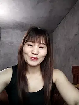 Lilinn  online show from April 19, 2026, 12:00 am