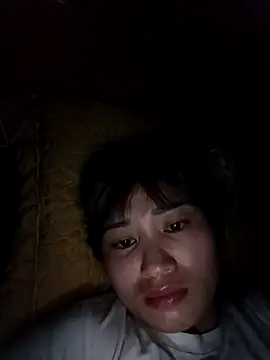 Lilinn  online show from April 12, 2026, 9:29 pm