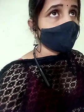 Snapshot of Tamil_Rani- chatting on March 23, 2026, 5:51 am Tamil Rani- online show from March 23, 2026, 5:51 am