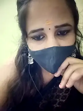 Snapshot of Tamil_Rani- chatting on March 29, 2026, 7:37 pm Tamil Rani- online show from March 29, 2026, 7:37 pm