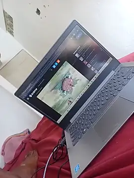 tallneck online show from April 10, 2026, 6:04 pm