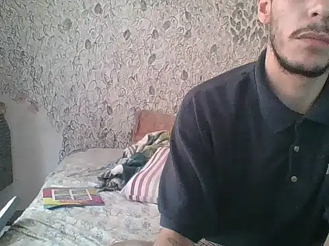 Snapshot of Hetbbi chatting on July 17, 2026, 3:42 pm Hetbbi online show from July 17, 2026, 3:42 pm