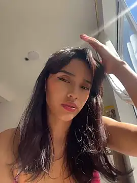Mia-villalobos online show from May 1, 2026, 2:11 pm