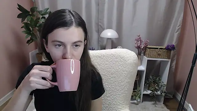 MistyBree online show from March 6, 2026, 9:15 am