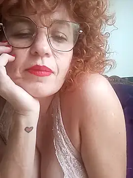 Snapshot of roxybykiss chatting on March 16, 2026, 5:48 pm roxybykiss online show from March 16, 2026, 5:48 pm