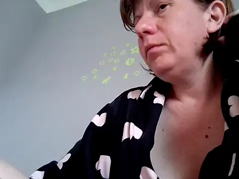 alicexox0 online show from April 20, 2026, 8:50 am