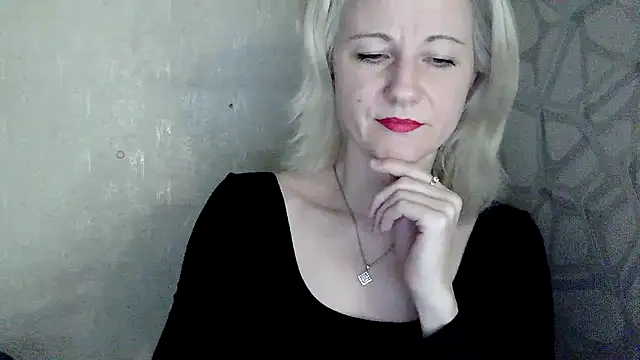 Katerina-Kissa online show from April 18, 2026, 7:58 pm