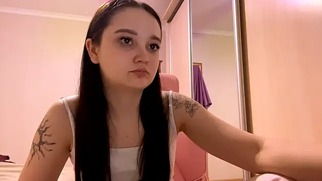 TrulaPhay online show from March 4, 2026, 2:14 pm