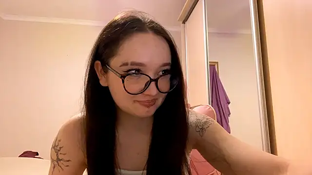 TrulaPhay online show from March 5, 2026, 4:25 pm