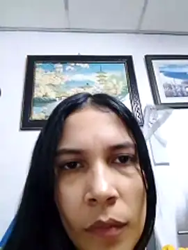 Snapshot of BiancaRoyale chatting on May 21, 2026, 8:44 am BiancaRoyale online show from May 21, 2026, 8:44 am